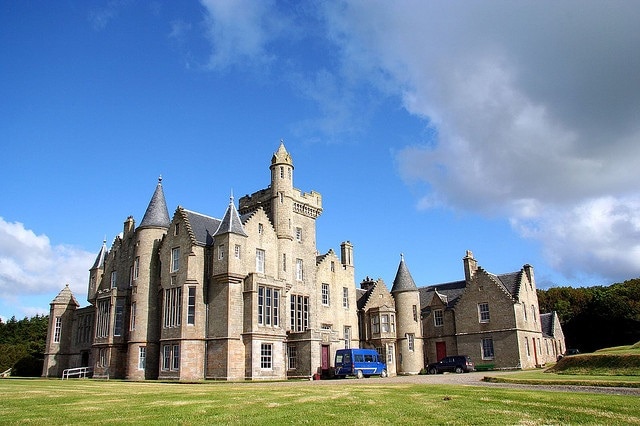 Spend your Christmas trip in a Scottish fortress