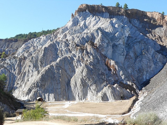 Salt Mountain | A geographical treasure in Cardona